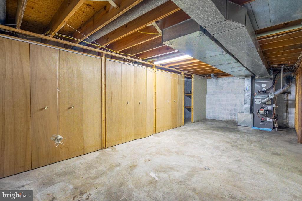 88 TAYLOR DRIVE