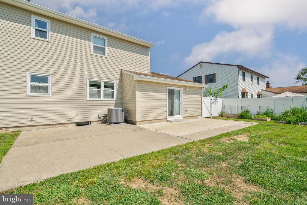 88 TAYLOR DRIVE