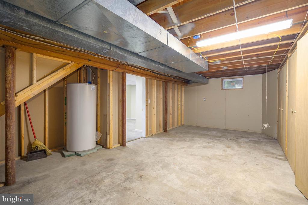 88 TAYLOR DRIVE