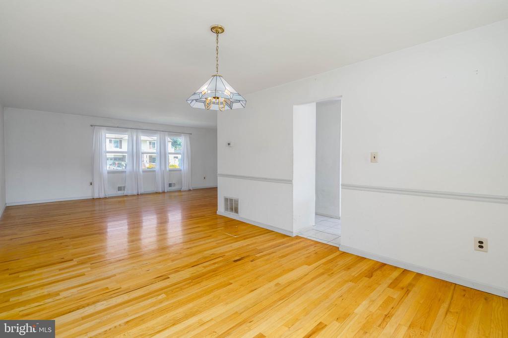 88 TAYLOR DRIVE