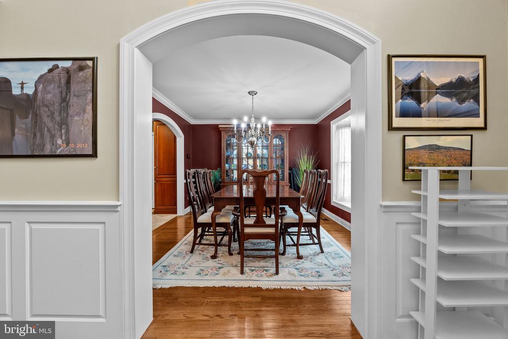 20 CATHLEEN DRIVE