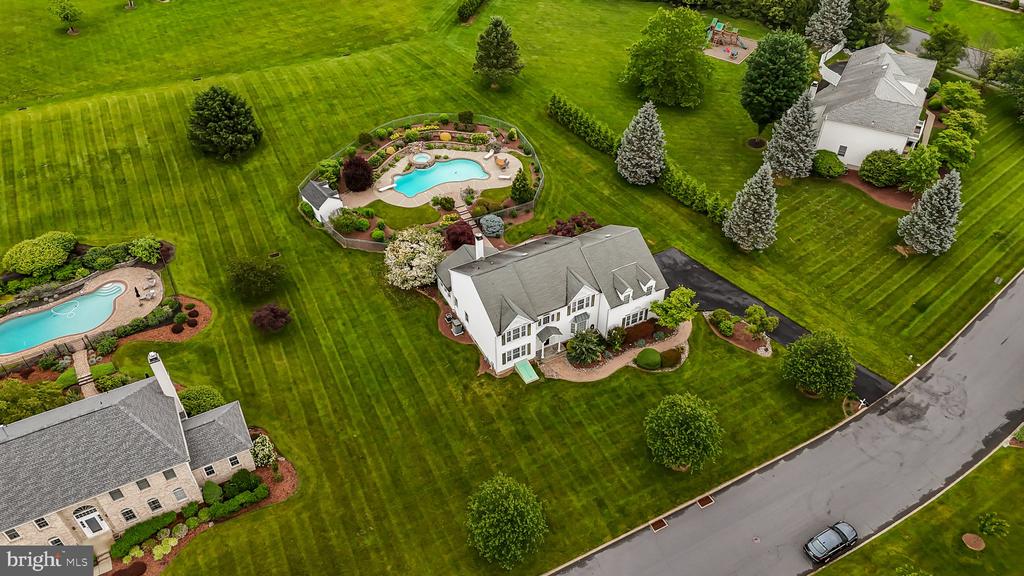20 CATHLEEN DRIVE