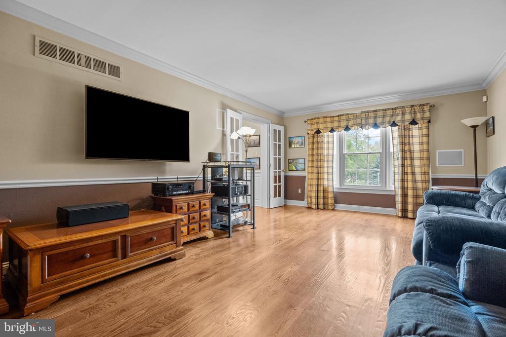 20 CATHLEEN DRIVE