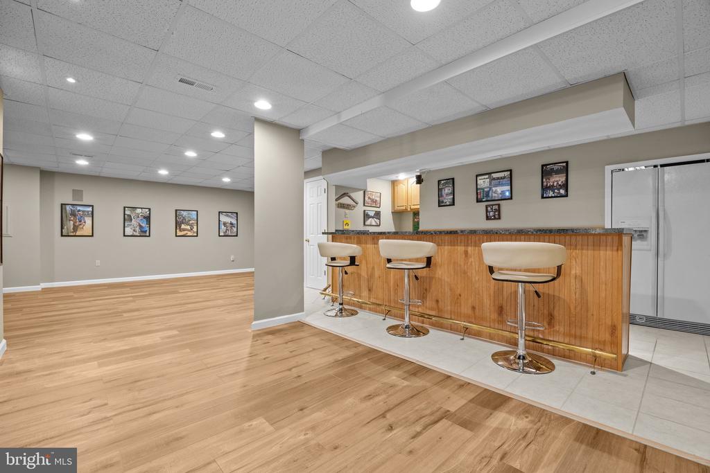 20 CATHLEEN DRIVE
