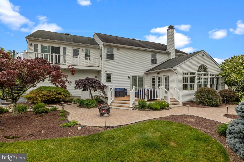 20 CATHLEEN DRIVE