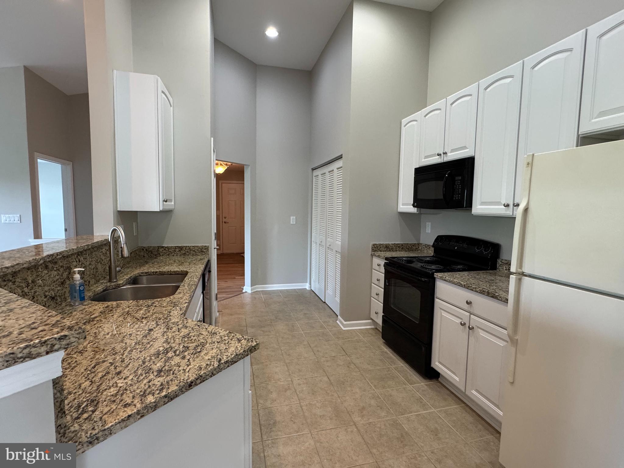 1509 MOORE STREET 302