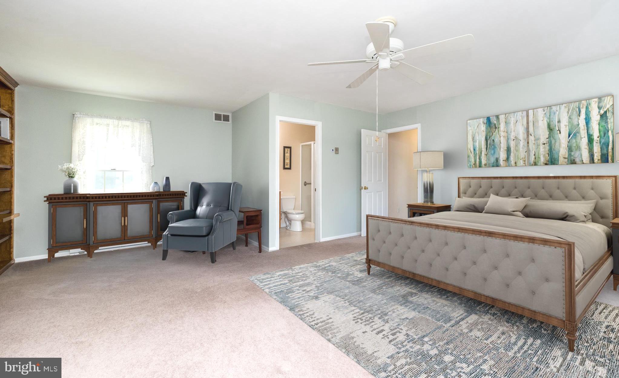 1208 DICKINSON DRIVE