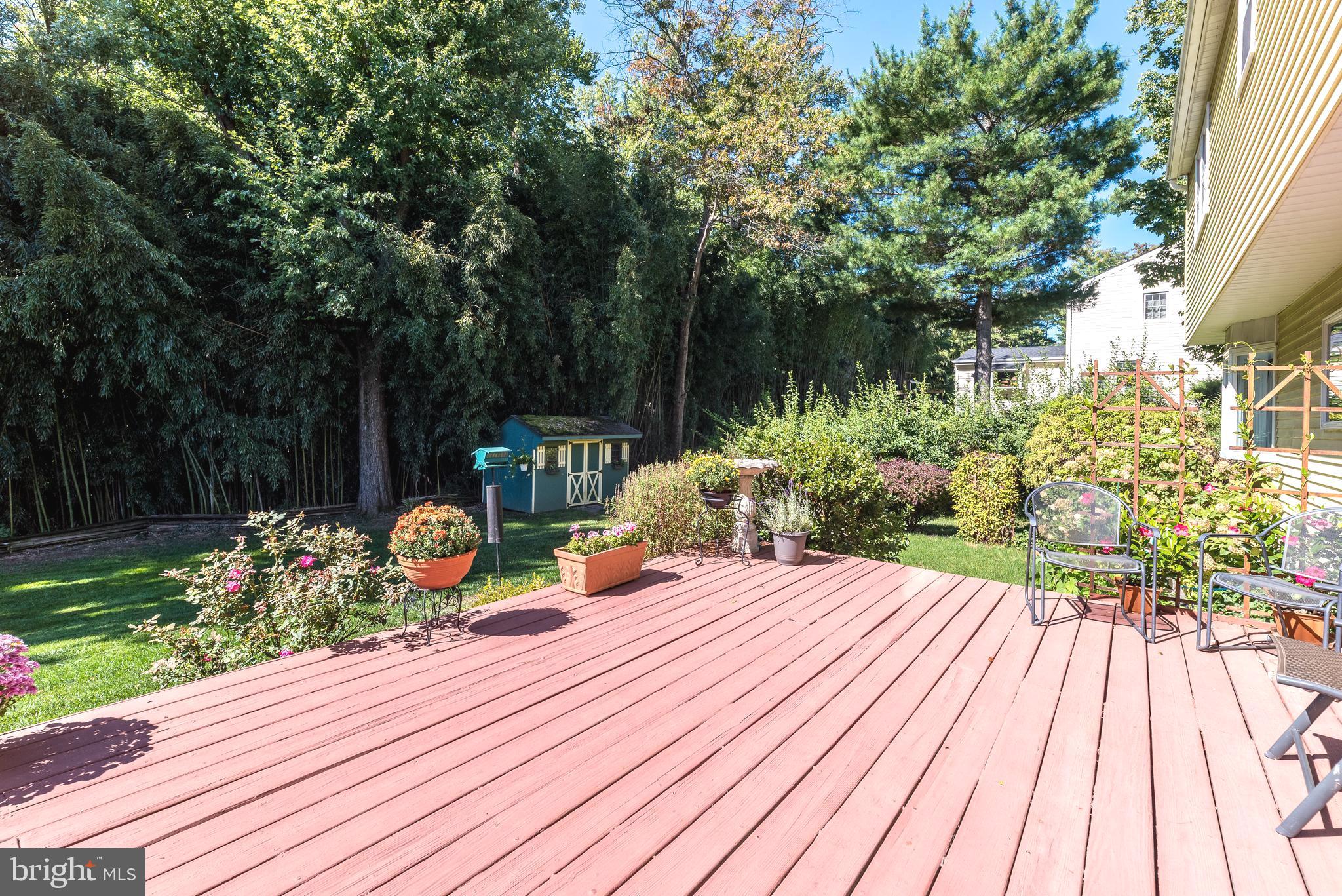 1208 DICKINSON DRIVE