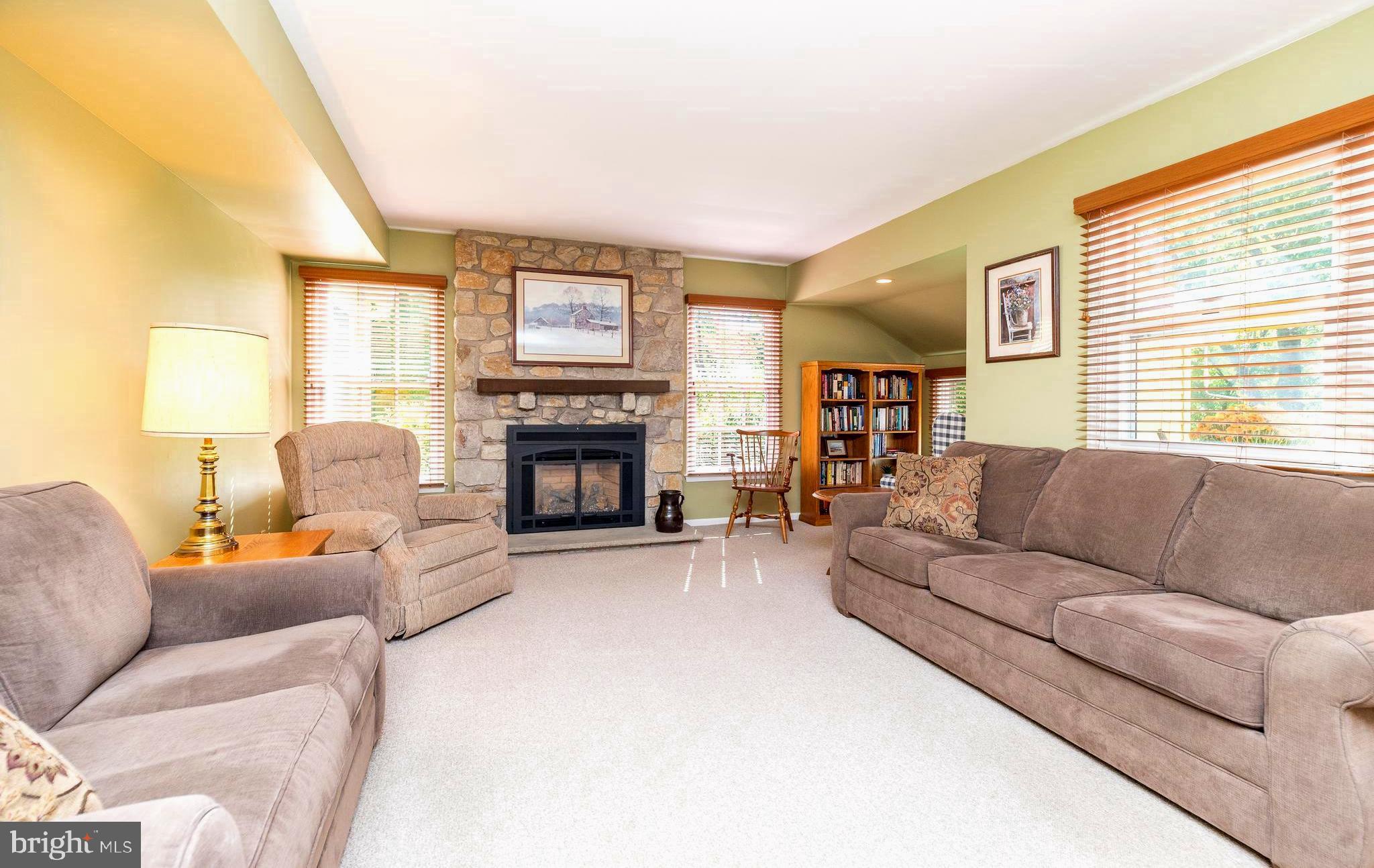 1208 DICKINSON DRIVE