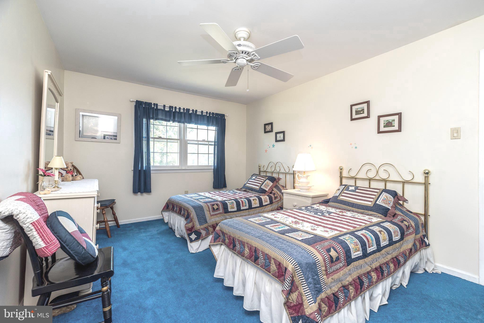 1208 DICKINSON DRIVE