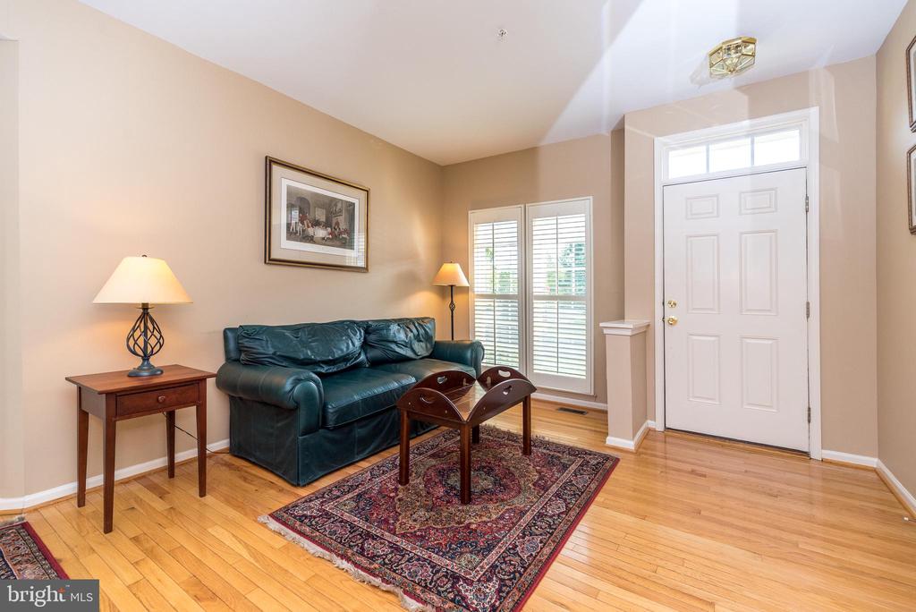 2601 CRABAPPLE CIRCLE