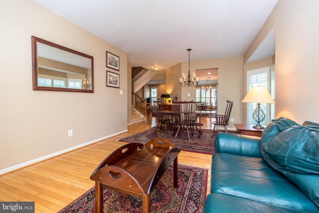 2601 CRABAPPLE CIRCLE