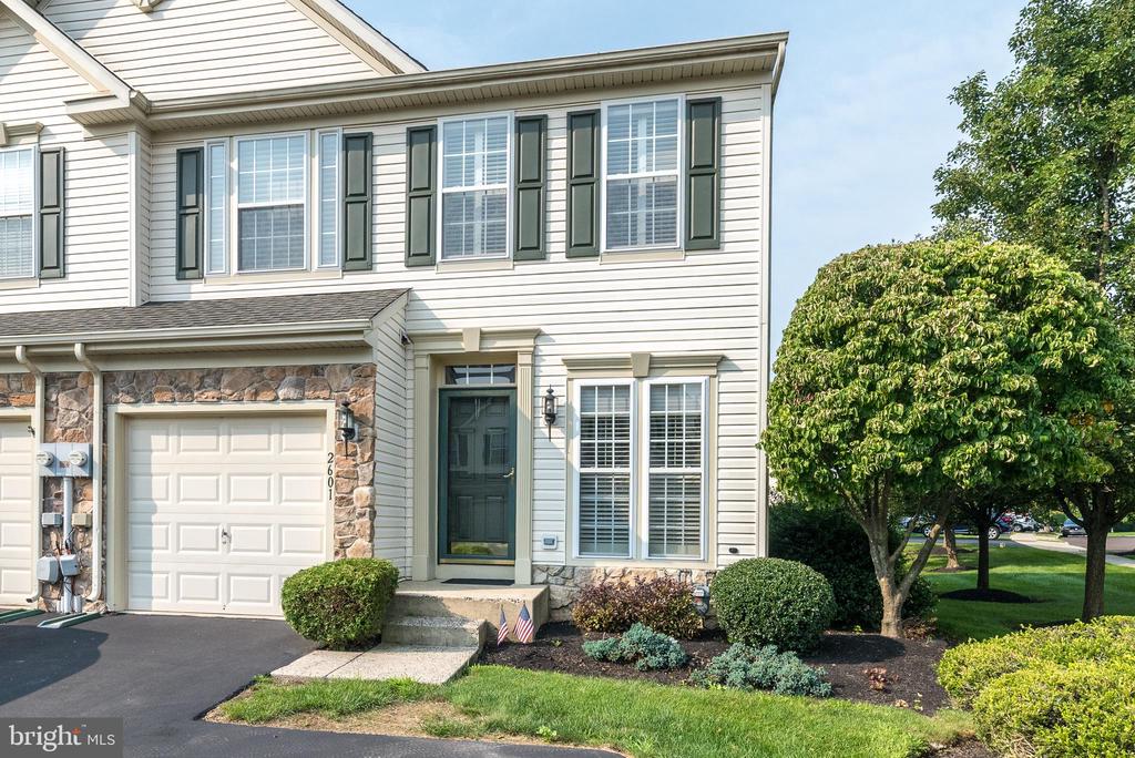 2601 CRABAPPLE CIRCLE