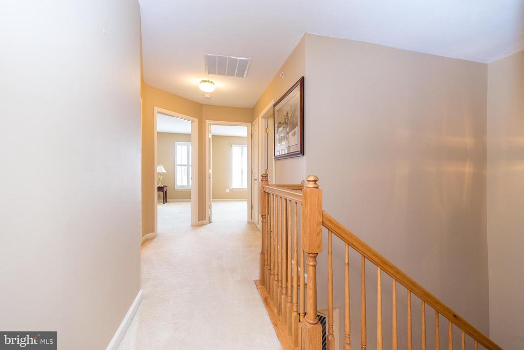 2601 CRABAPPLE CIRCLE