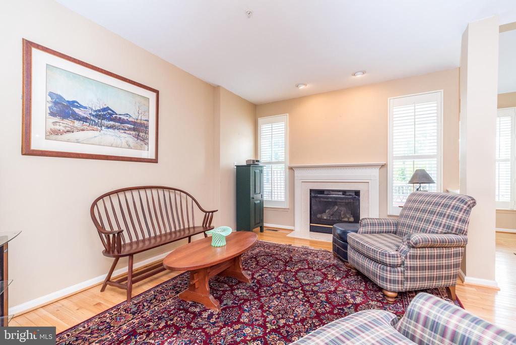 2601 CRABAPPLE CIRCLE