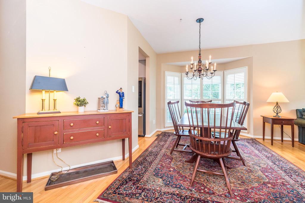 2601 CRABAPPLE CIRCLE