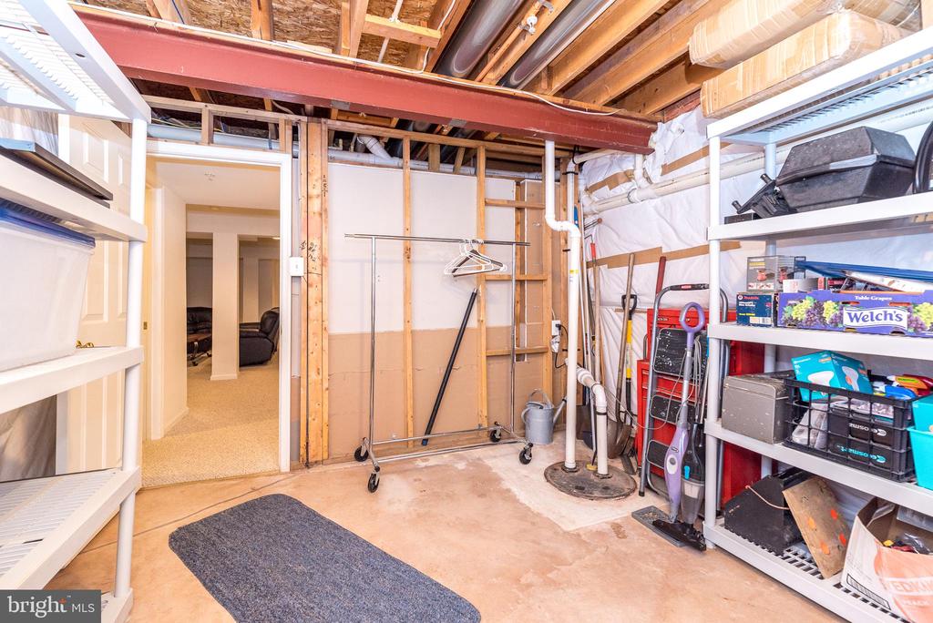 2601 CRABAPPLE CIRCLE