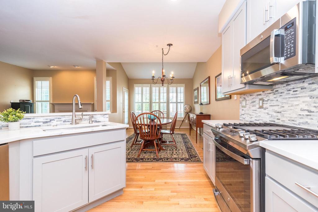 2601 CRABAPPLE CIRCLE