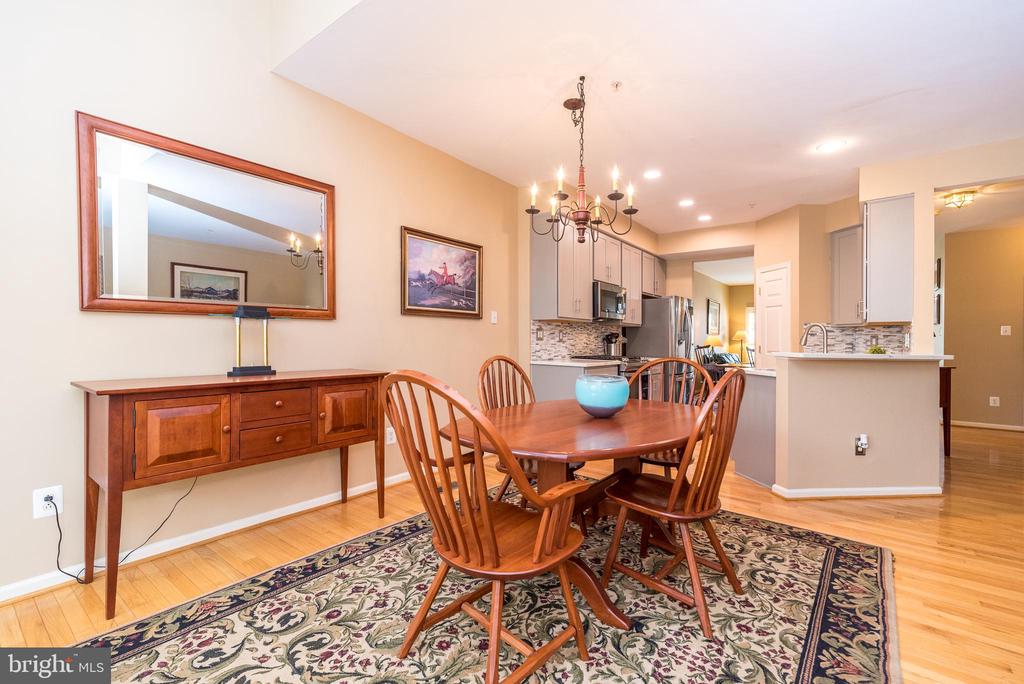 2601 CRABAPPLE CIRCLE