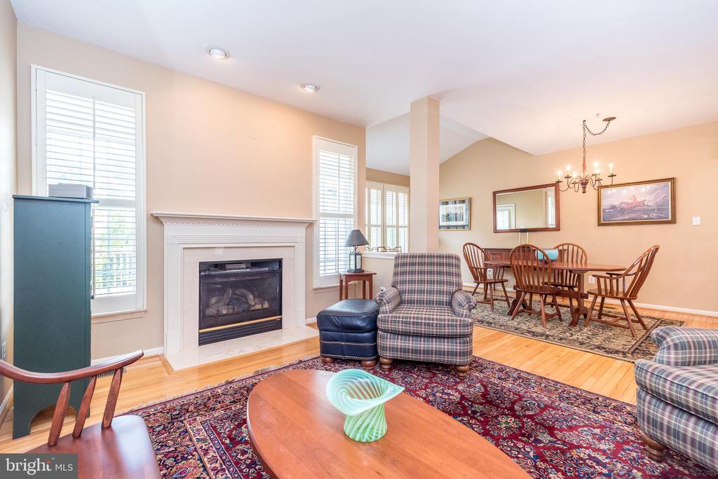 2601 CRABAPPLE CIRCLE