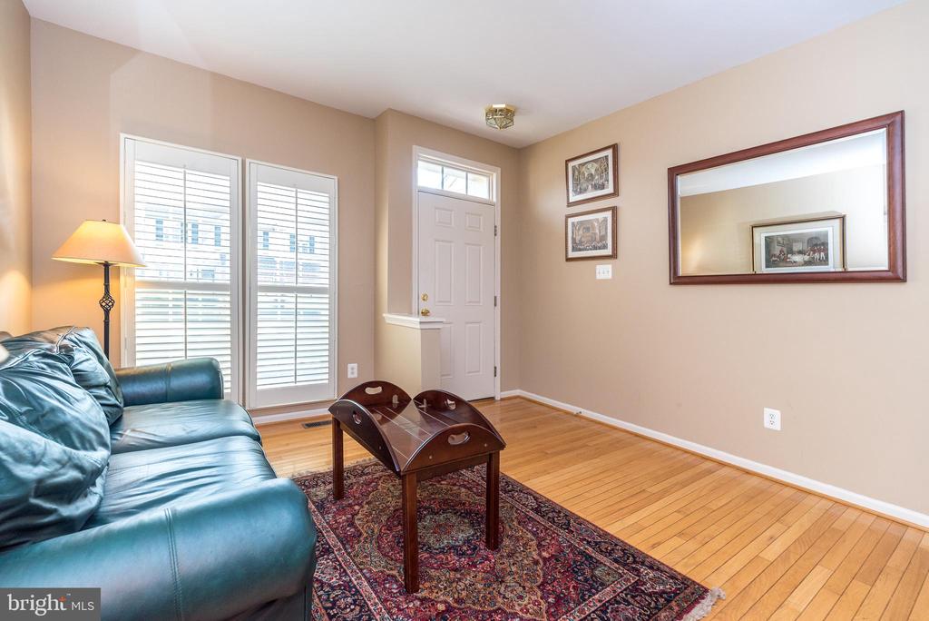 2601 CRABAPPLE CIRCLE
