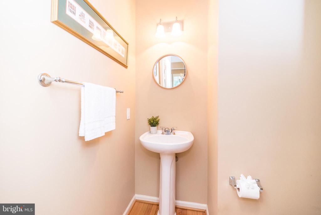2601 CRABAPPLE CIRCLE