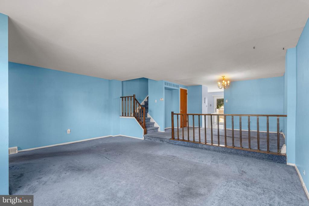 5110 EUSTON COURT