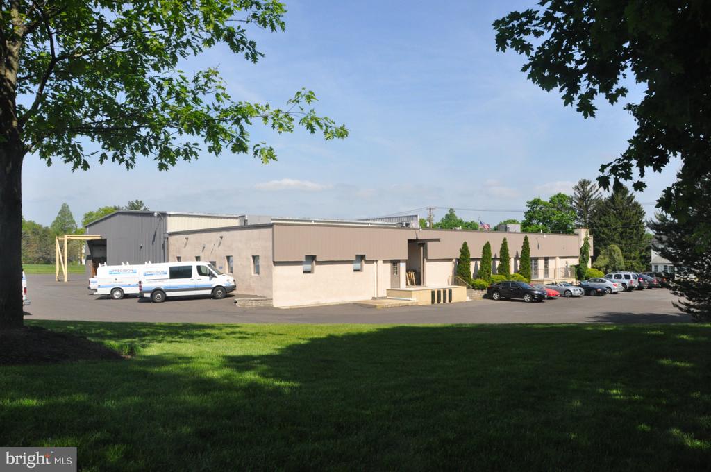 2525 TOLLGATE ROAD