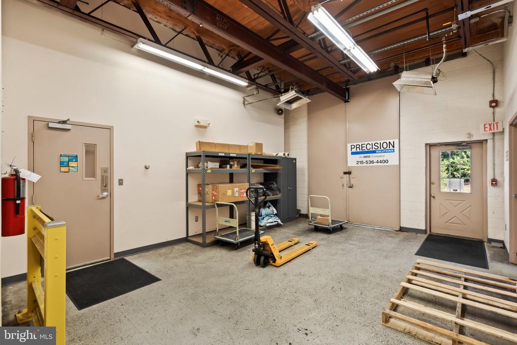 2525 TOLLGATE ROAD