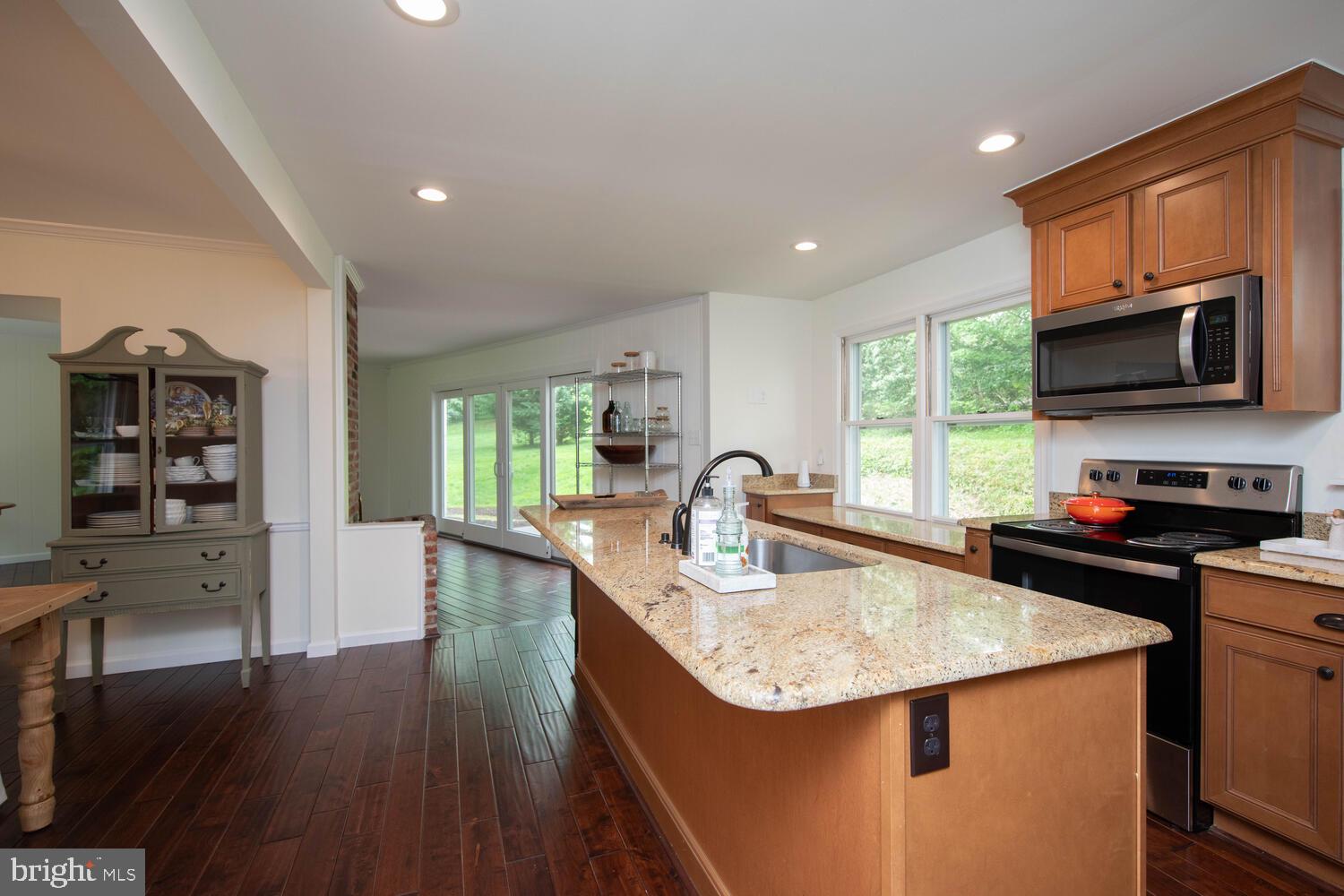 1424 CARROLL BROWN WAY