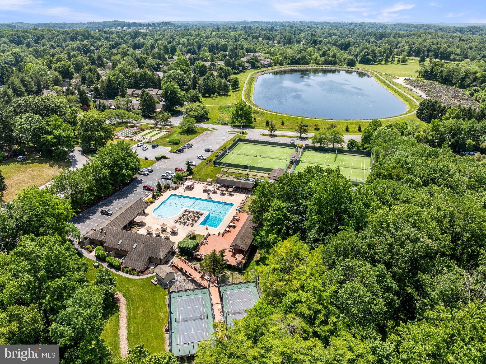 1479 QUAKER RIDGE