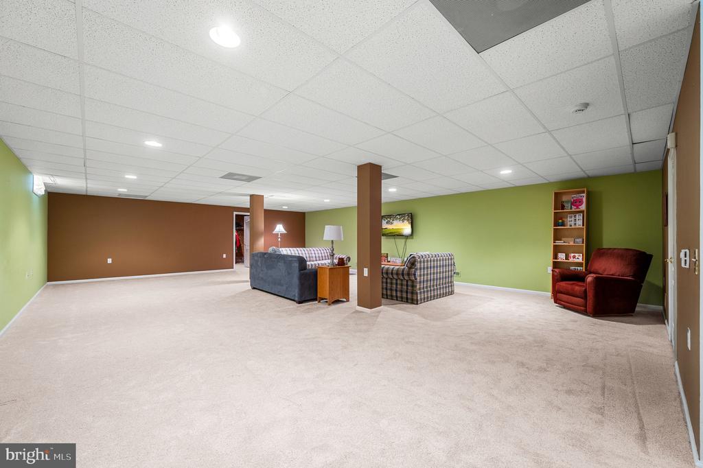 1479 QUAKER RIDGE