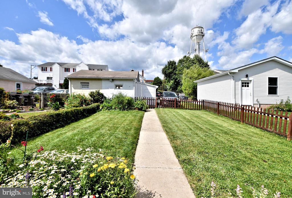 467 EMMETT STREET
