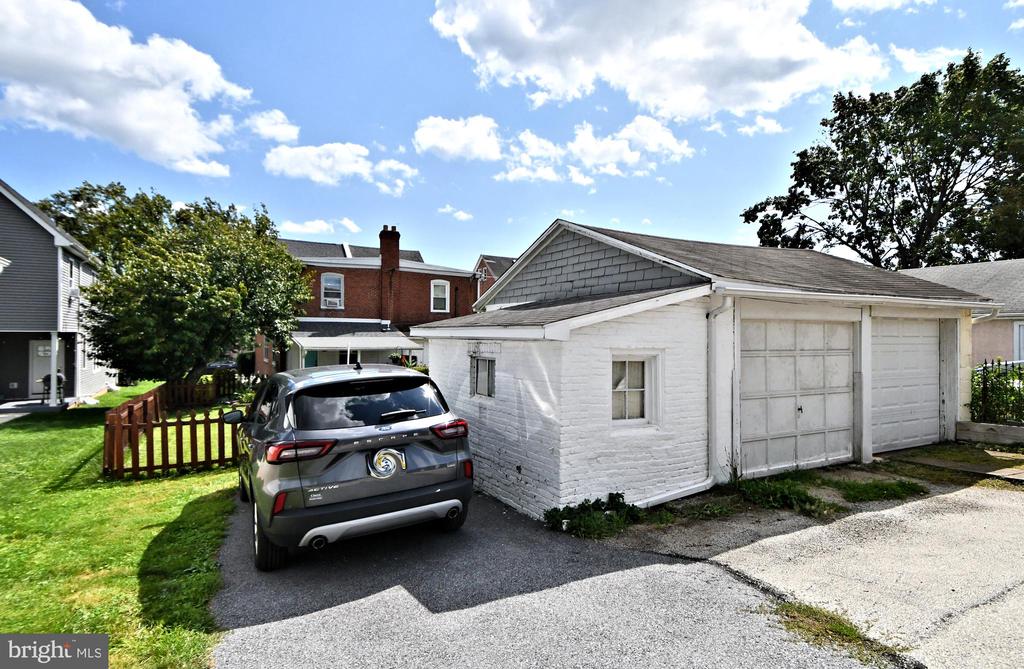 467 EMMETT STREET