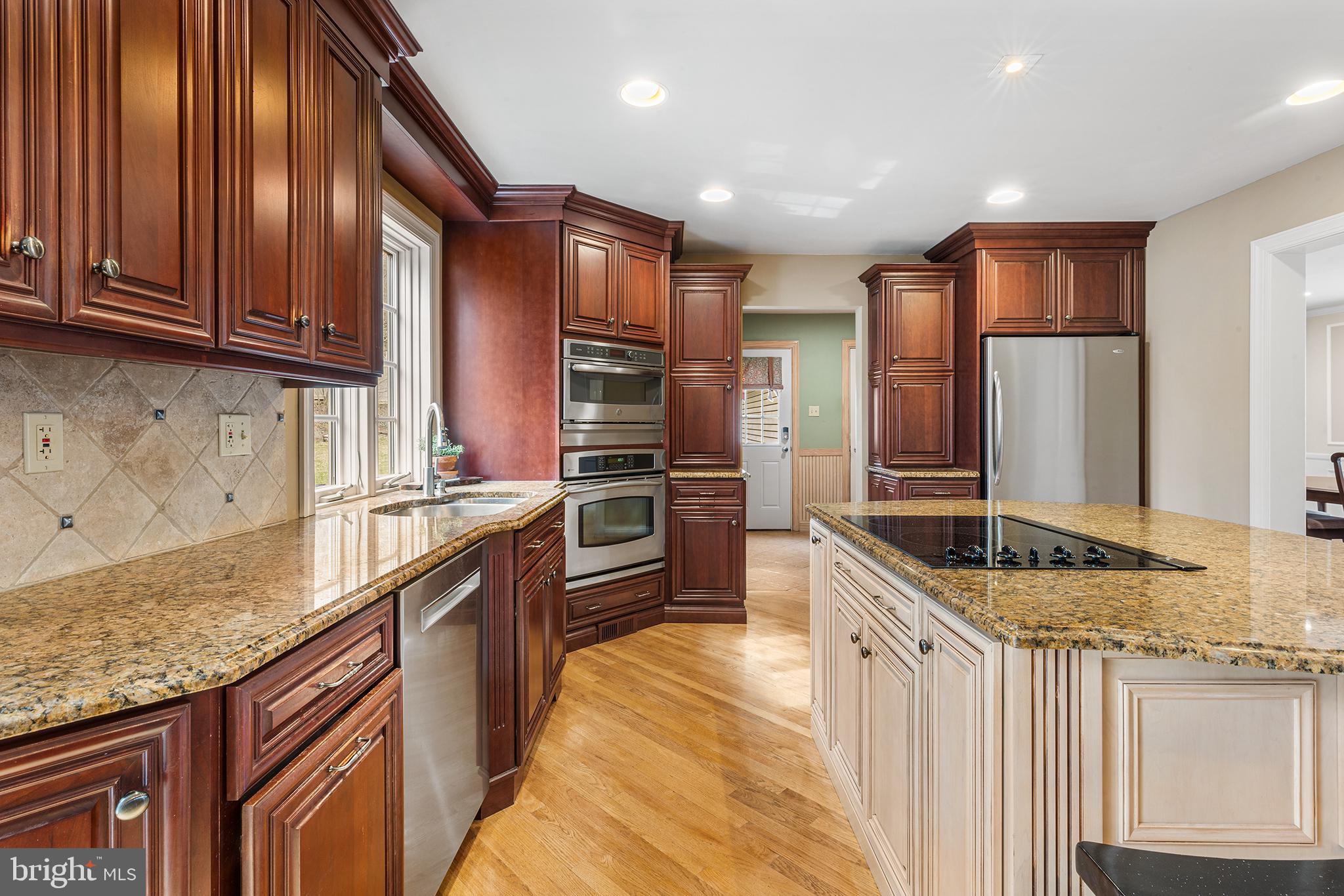 1110 MAULE LANE