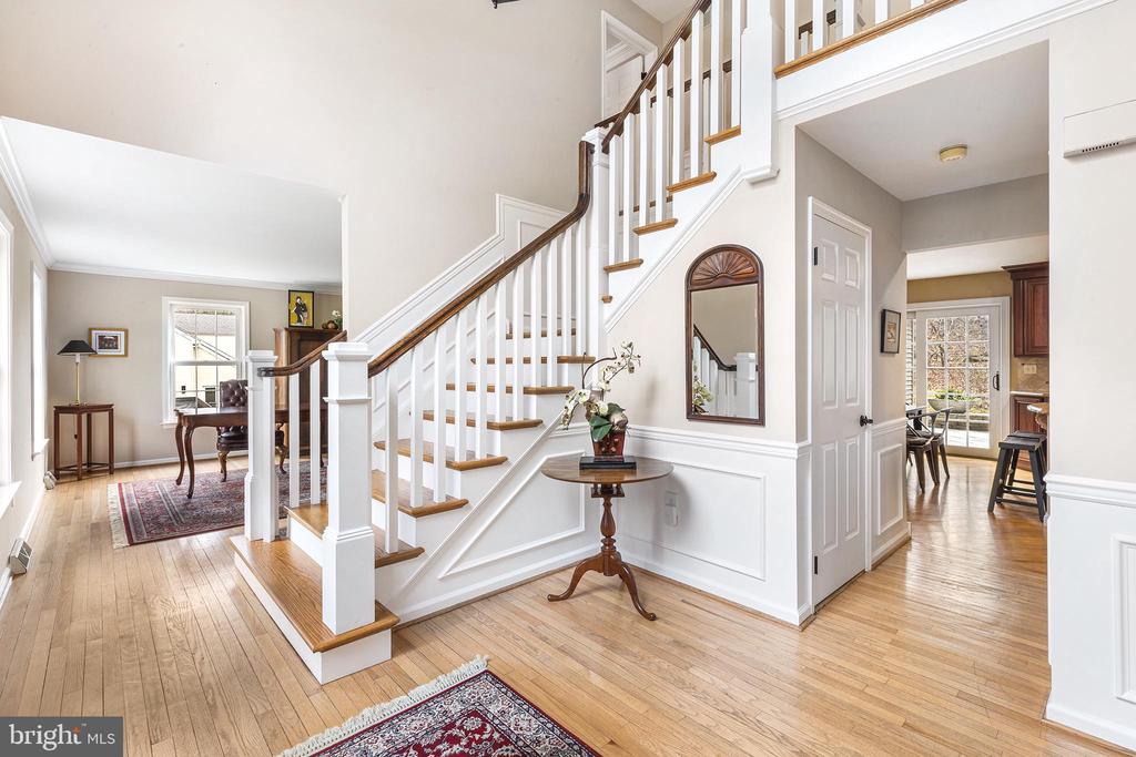 1110 MAULE LANE