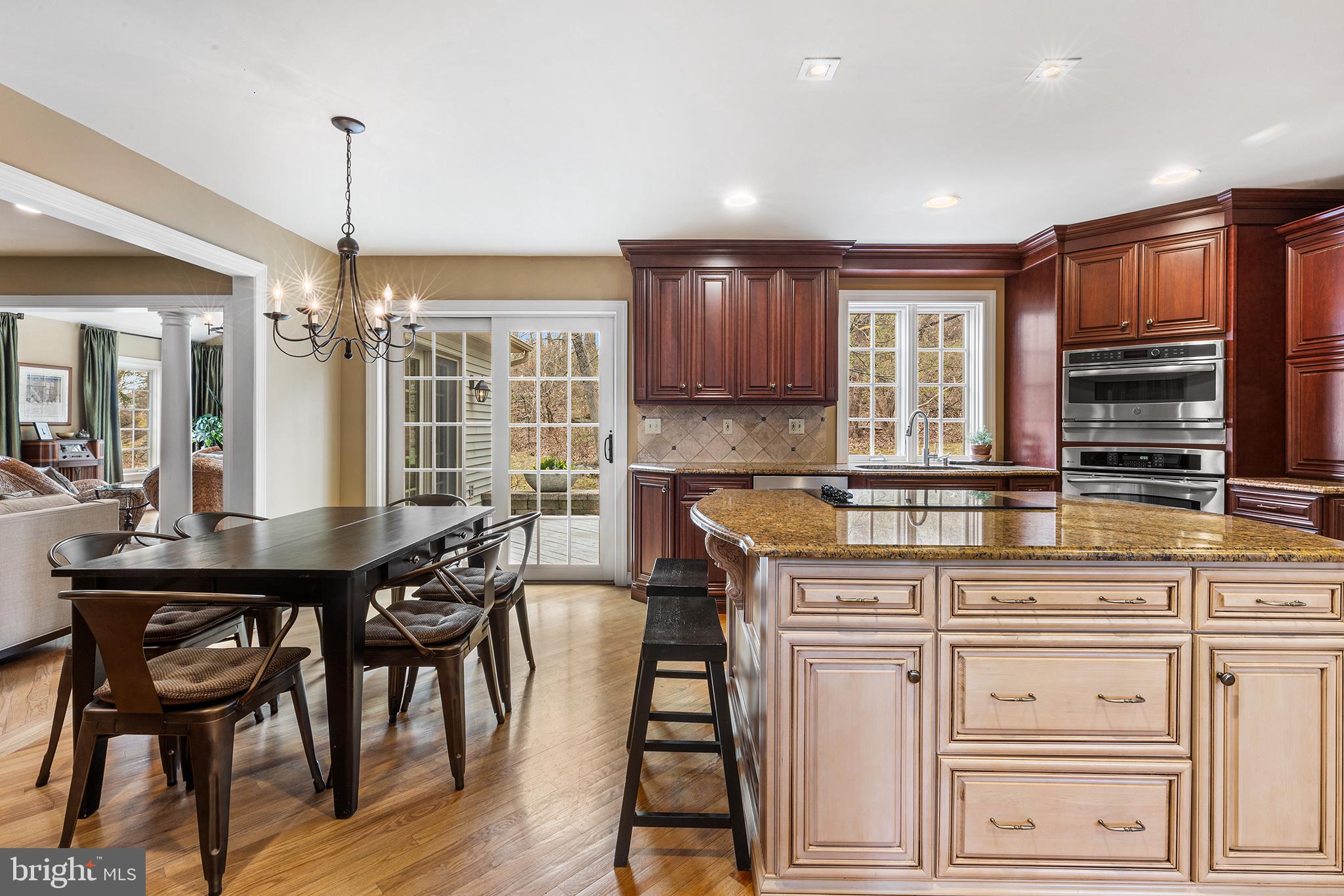 1110 MAULE LANE