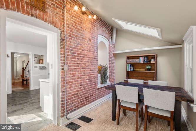 362 WASHINGTON AVENUE