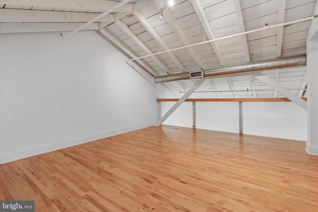 200 LINCOLN AVENUE 311