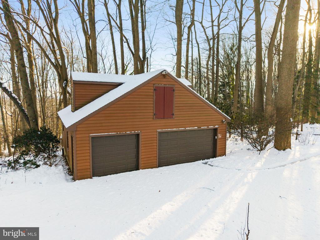 712 HIGHSPIRE ROAD