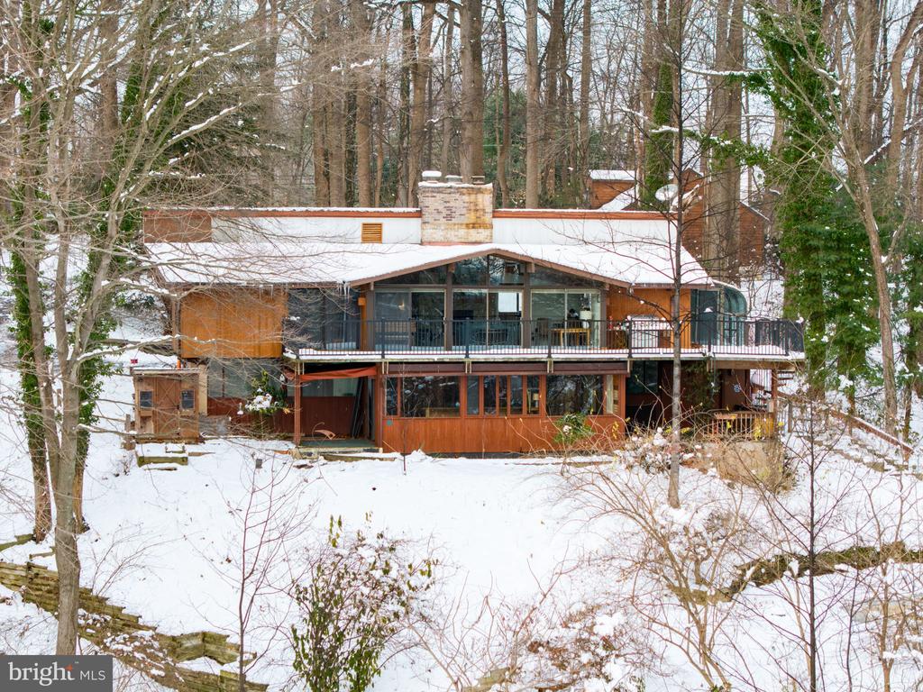 712 HIGHSPIRE ROAD
