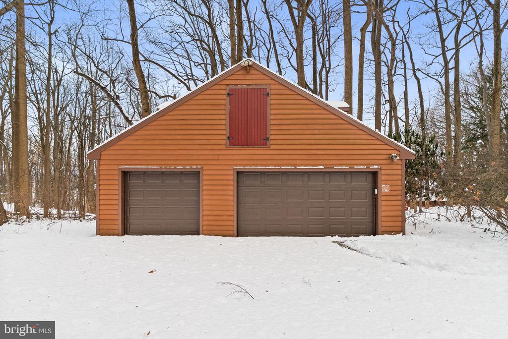 712 HIGHSPIRE ROAD