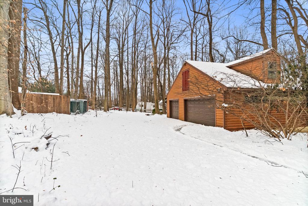 712 HIGHSPIRE ROAD