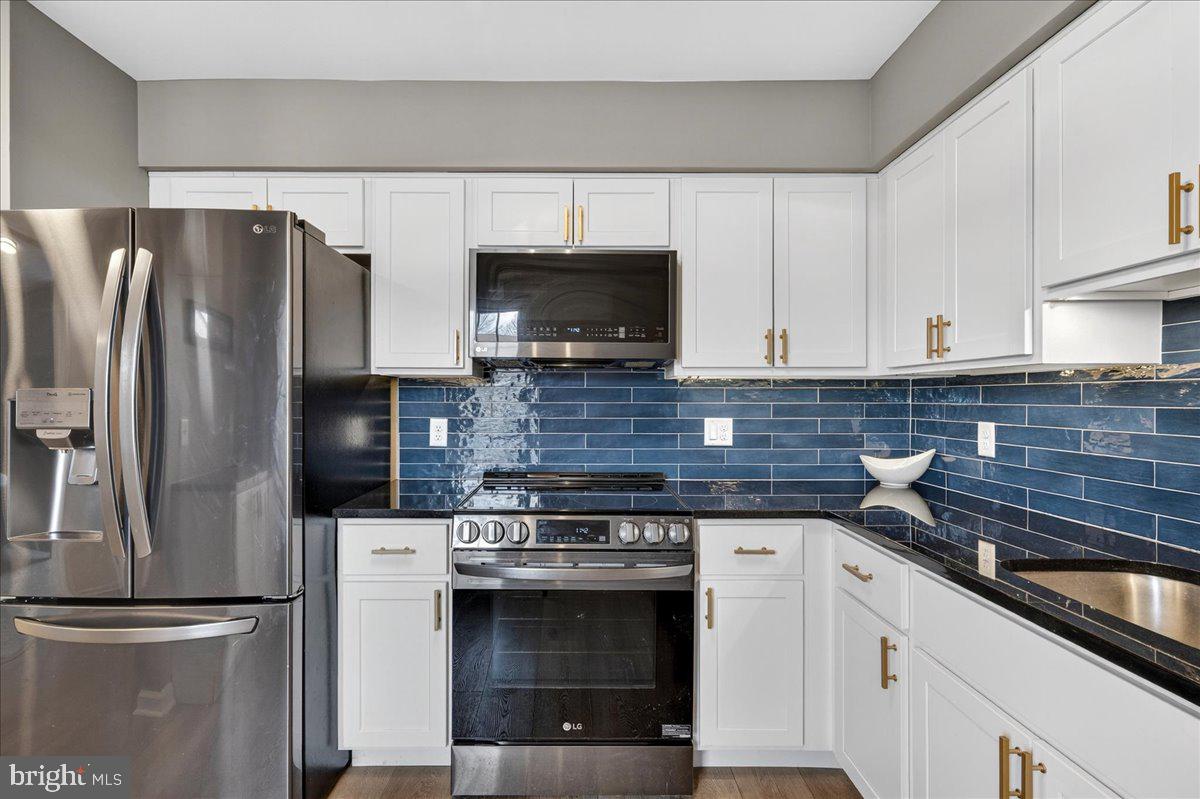 435 WESTRIDGE DRIVE 106