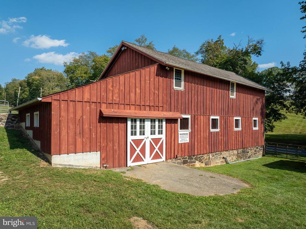 1175 MEETINGHOUSE ROAD