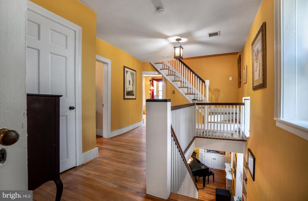 1175 MEETINGHOUSE ROAD