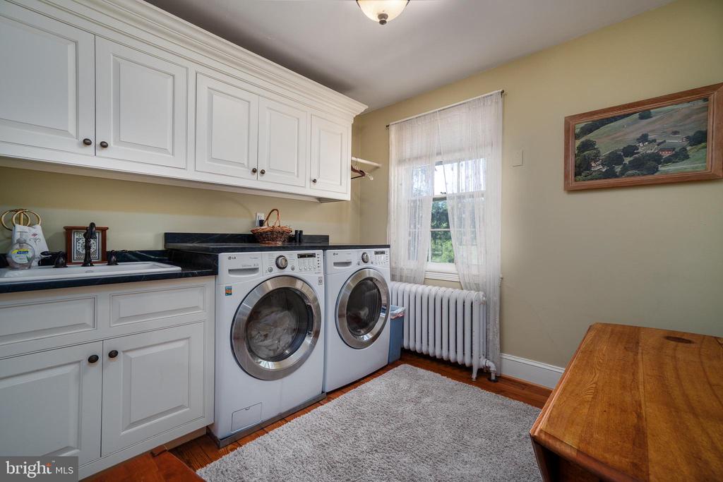 1175 MEETINGHOUSE ROAD