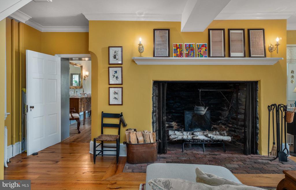 1175 MEETINGHOUSE ROAD