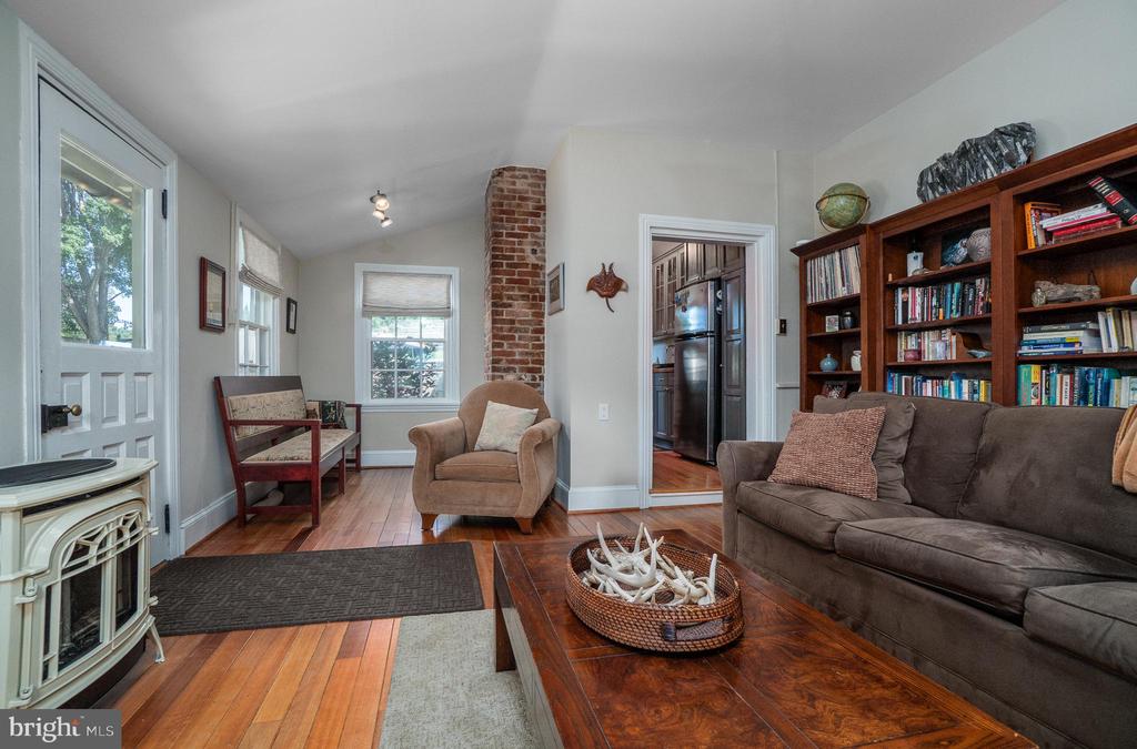 1175 MEETINGHOUSE ROAD