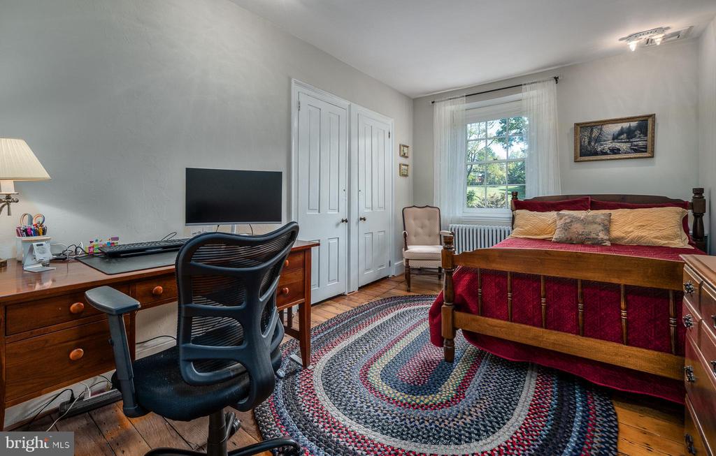 1175 MEETINGHOUSE ROAD